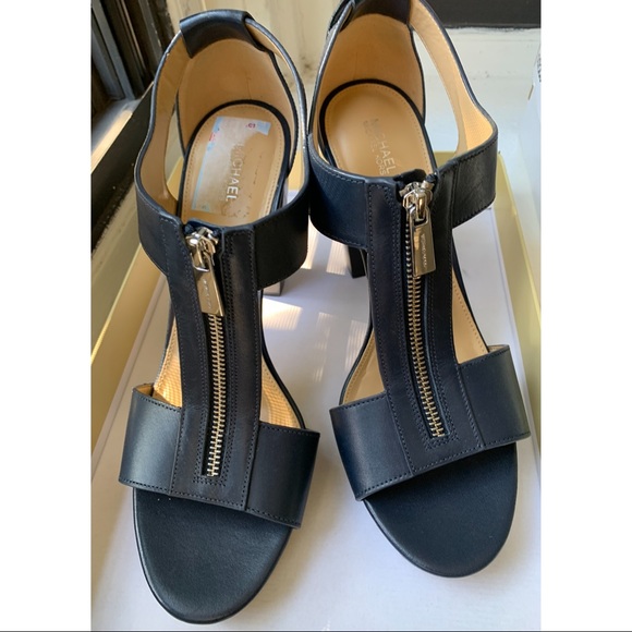Michael Kors Shoes - Michael Kors Sandals Michael Kors Shoes - Michael Kors Sandals